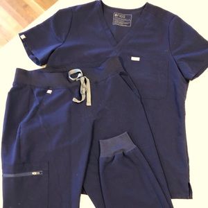 Figs Scrubs. Navy Blue. Worn 1x. Top is a Med. Joggers are a Petite Sm.